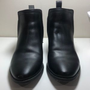 Dolce Vita Black Booties